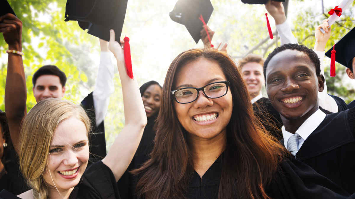 Bill Seeks To Allow Tax Free Student Loan Repayments By Employers