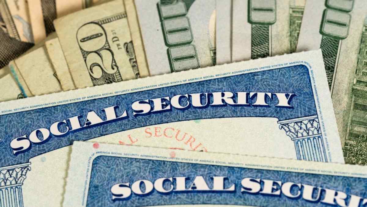 What are FICA Taxes? Social Security & Medicare Taxes Explained