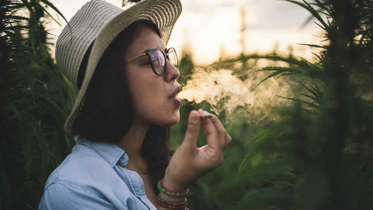Smoking, 420, marijuana, maryjane, stoner, trippy, HD phone wallpaper |  Peakpx